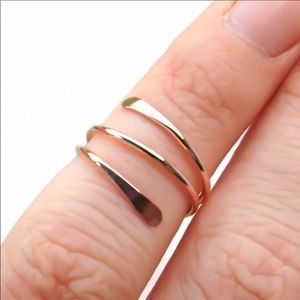 RESTOCKED! Hammered Spiral Midi/Knuckle Ring
